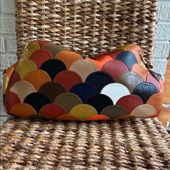 NWT-authentic Chloe JUANA  medium scalloped patchwork bag with gold chain - Picture 6 of 11